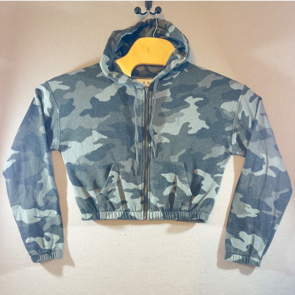 560 | Aero Camo Cropped Zip Hoodie Womens Medium Grey Fleece Y2K Athleisure